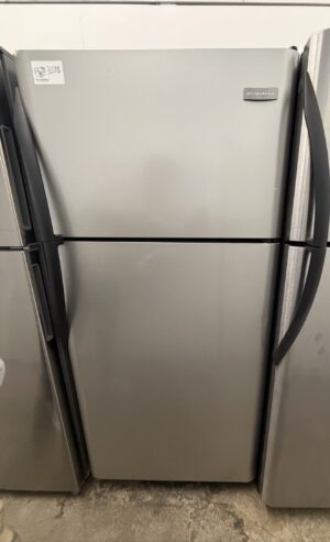 Réfrigérateur Frigidaire Gris